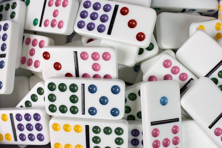 domino online